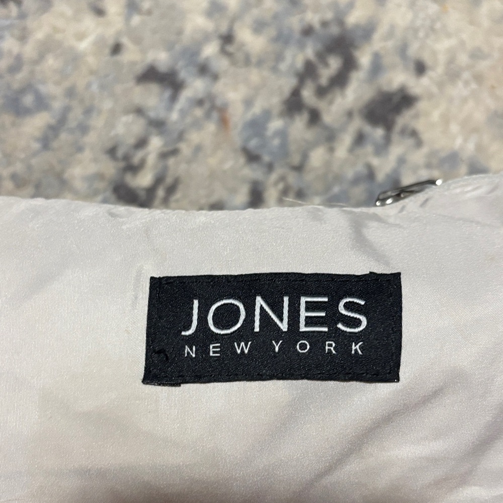 Jones New York Elegant Cream Packable Rain Jacket
